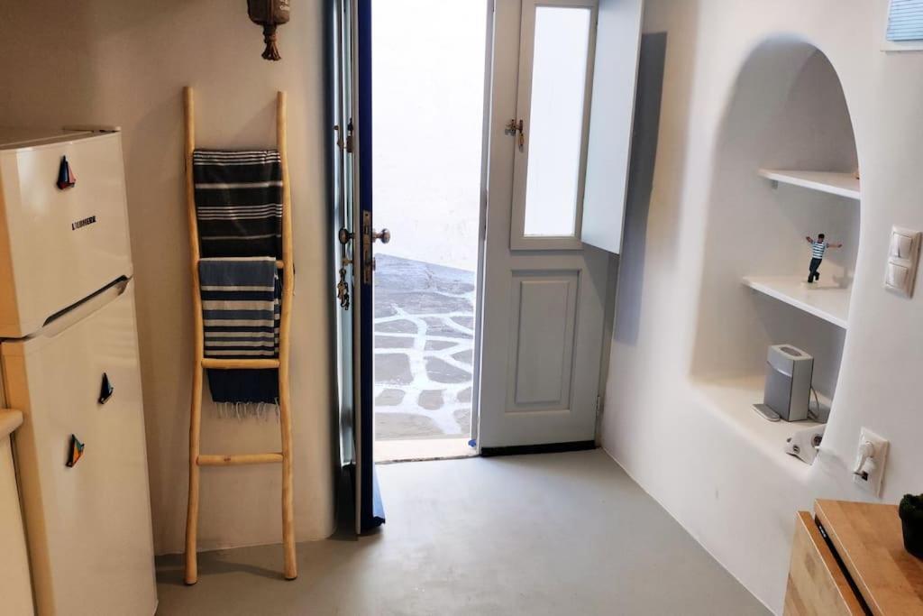 Bougainvillea Cave Suite - Old Town Mykonos Town エクステリア 写真